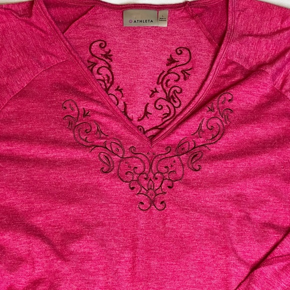 Athleta Top Embroidered Long Sleeve T-shirt Rouched Detail Heathered Dark Pink - Picture 5 of 11